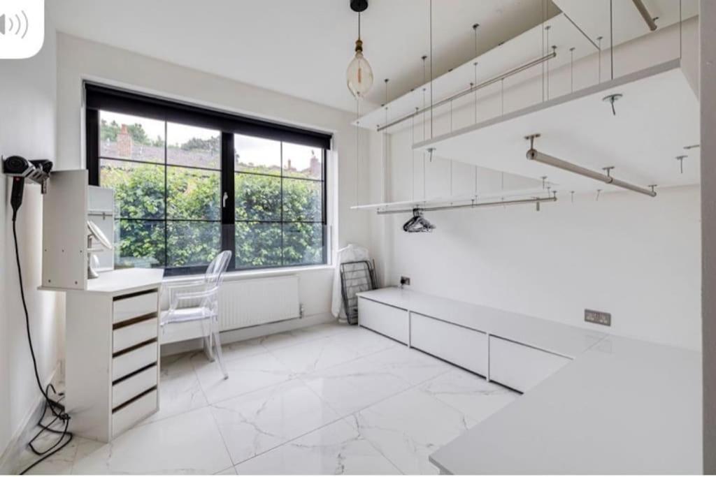Luxury Apartment: City Centre, Stylish, Modern Chester Exteriér fotografie