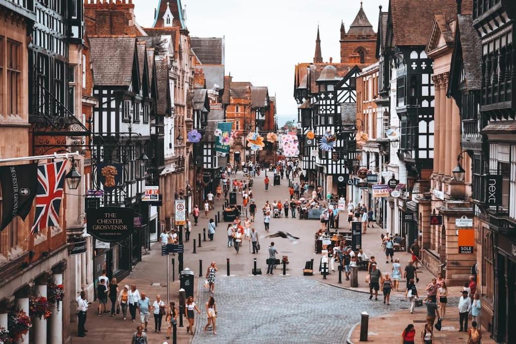 Luxury Apartment: City Centre, Stylish, Modern Chester Exteriér fotografie